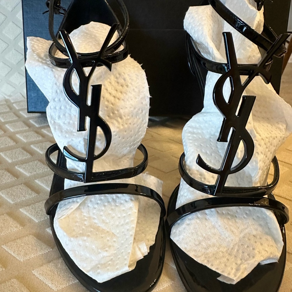 Yves Saint Laurent Black Heeled Elegance
